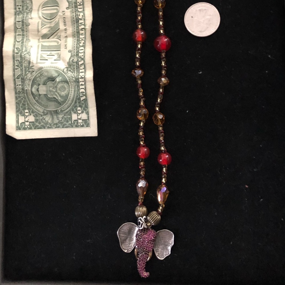 Beaded necklace (handcrafted)